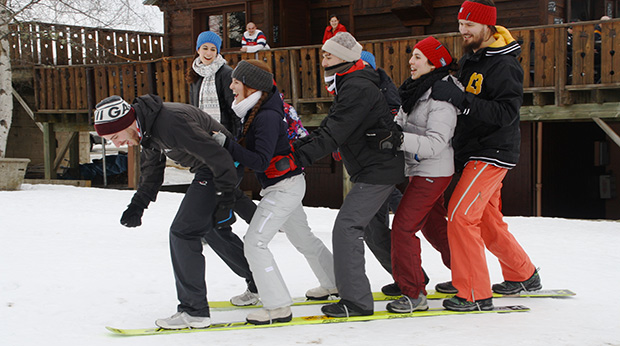 photo-ski_WE_integration_etudiants_internationaux-USMB