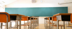 the conversation « Écoles en surchauffe un problème qui se joue avant tout à l’échelle des salles de classe »